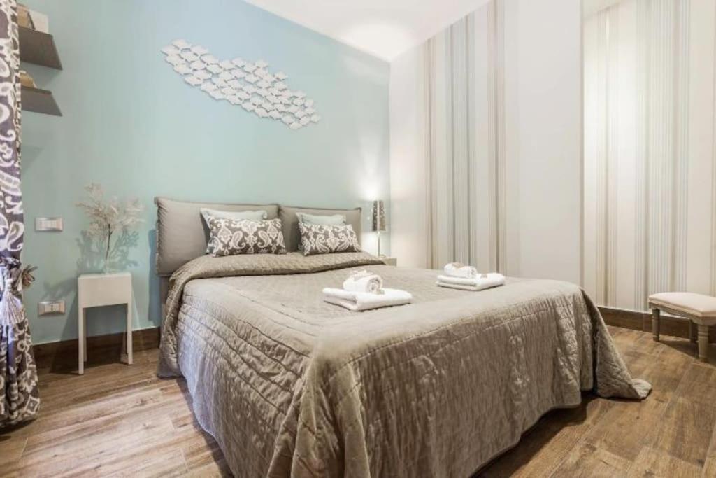 Lily's - Near Harbor And Downtown With Terrace - Italy Flat Vacation Apartment *