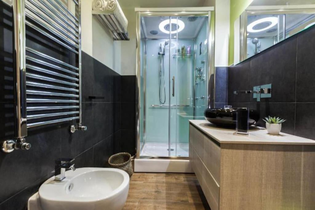 Lily's - Near Harbor And Downtown With Terrace - Italy Flat Vacation Apartamento *