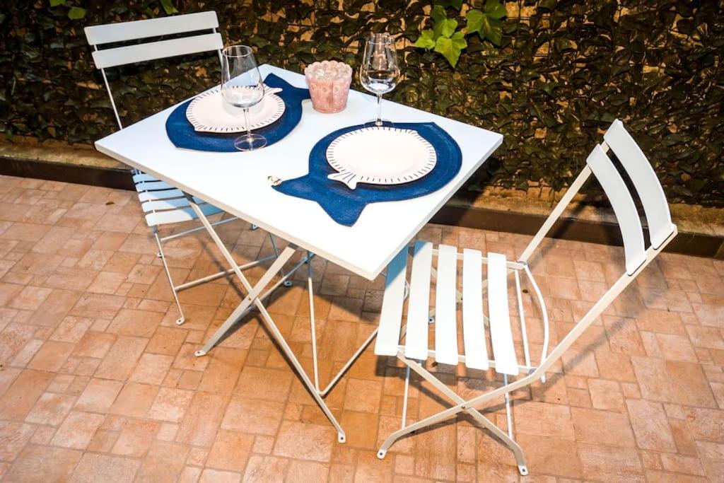 Lily's - Near Harbor And Downtown With Terrace - Italy Flat Vacation * Genoa